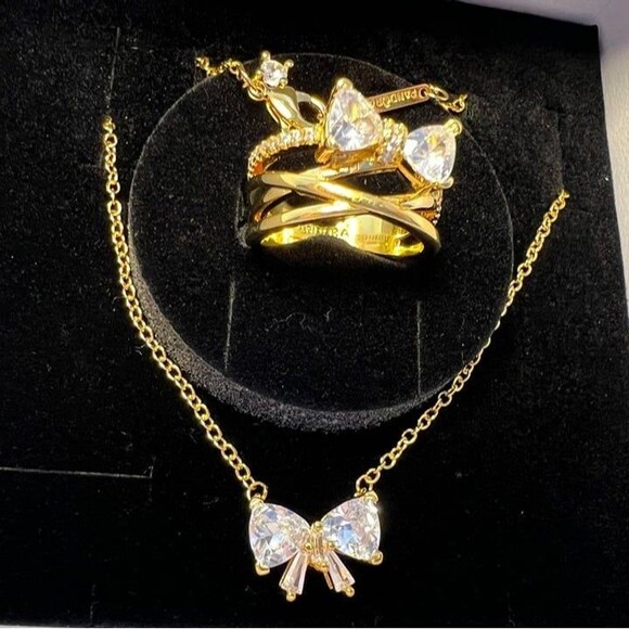Pandora Golden Sparkling Bow Jewelry Set - Picture 2 of 6